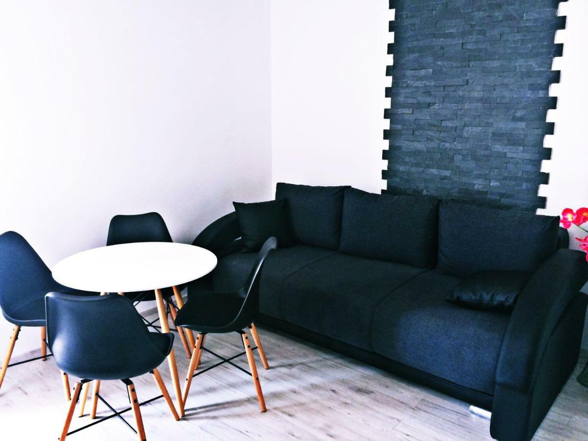 Ika Apartments Бибине Екстериор снимка