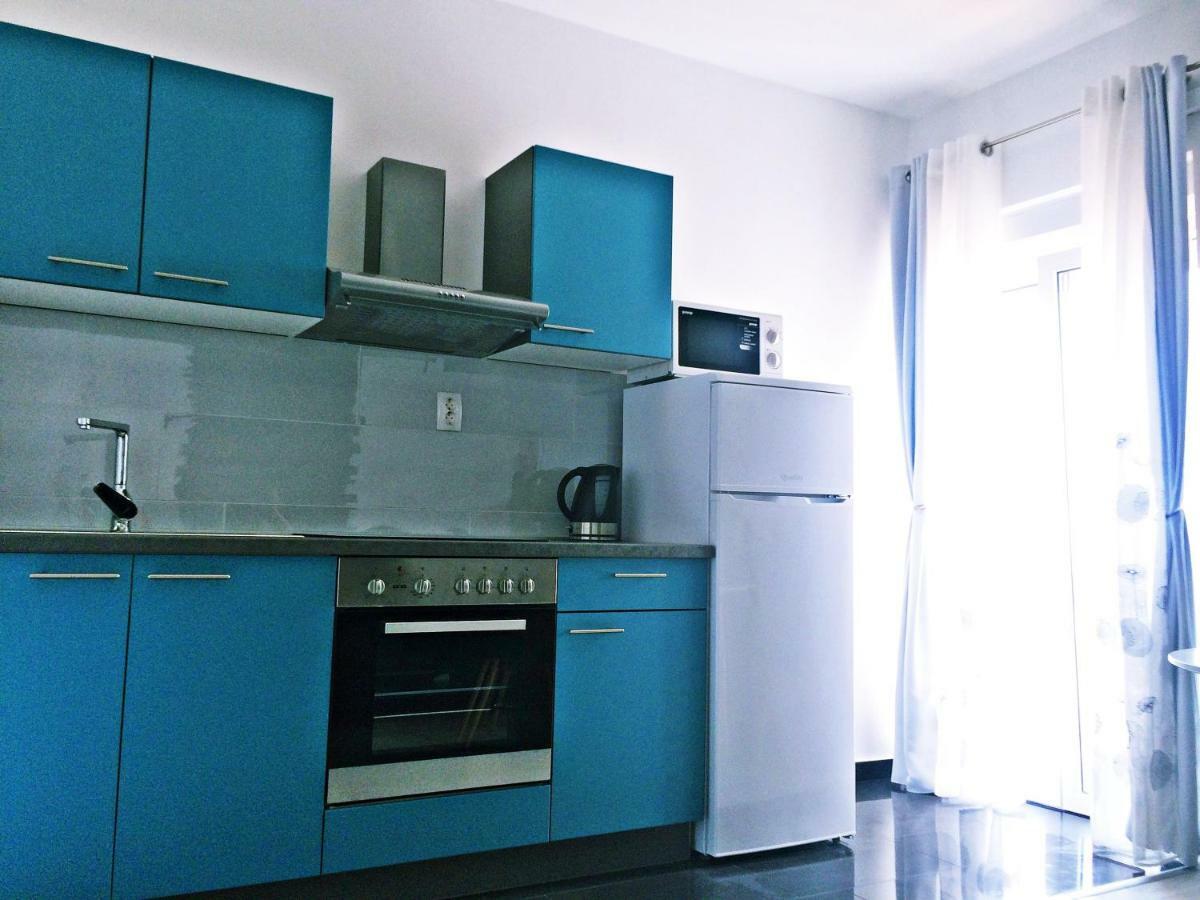 Ika Apartments Бибине Екстериор снимка